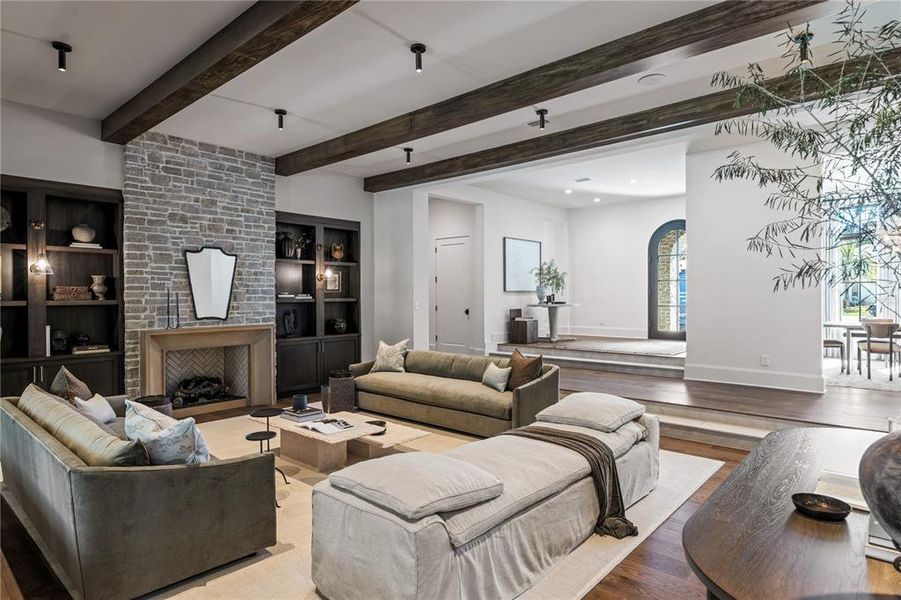 Community amenities in , Windermere (Image 67).