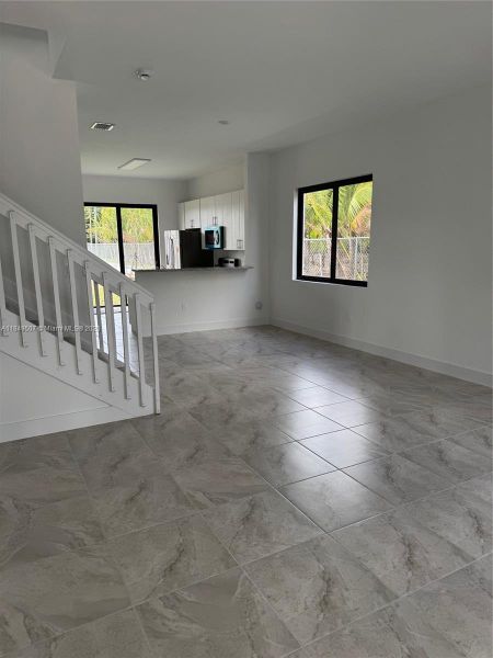 Spacious, unfurnished interior of a new home in , Homestead (Image 9).