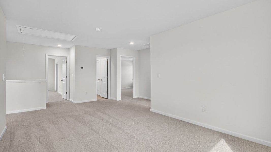Spacious, unfurnished interior of a new home in Mason Ridge, Spring Lake (Image 17).
