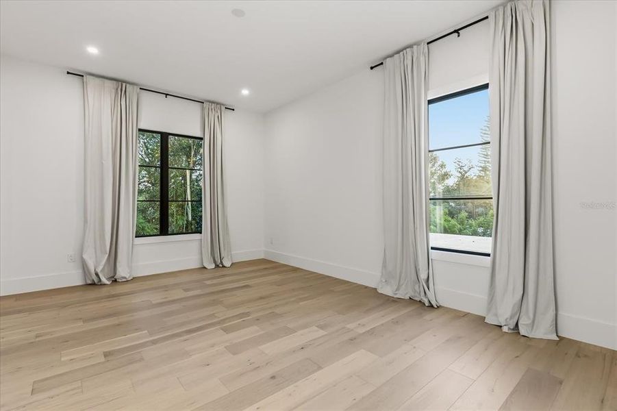 Spacious, unfurnished interior of a new home in , Winter Park (Image 19). Spacious, unfurnished interior of a new home in , Winter Park (Image 19).