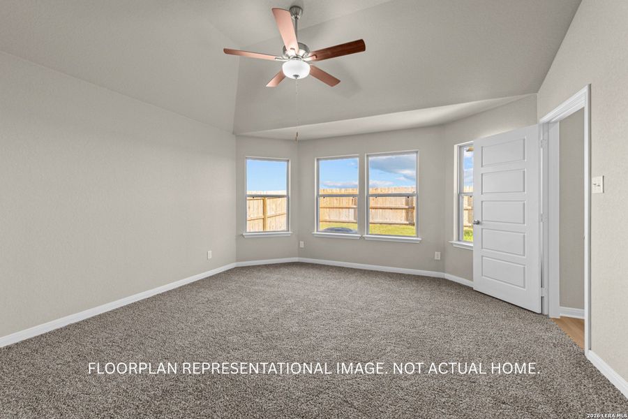 Spacious, unfurnished interior of a new home in Park Place, New Braunfels (Image 13).