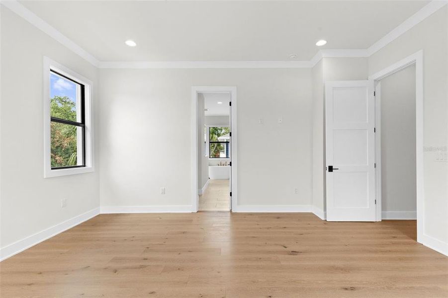Spacious, unfurnished interior of a new home in , Tampa (Image 44). Spacious, unfurnished interior of a new home in , Tampa (Image 44).