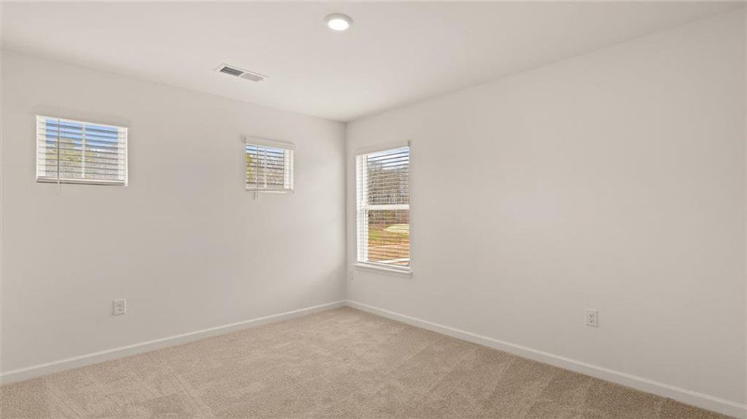 Spacious, unfurnished interior of a new home in Westland, Bogart (Image 13).