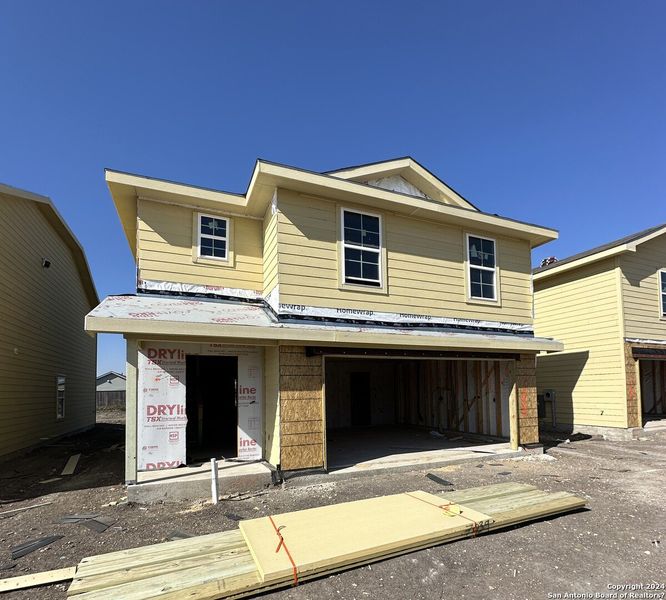 Image 4 of a home in Mission Del Lago.