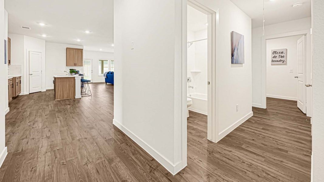 Spacious, unfurnished interior of a new home in Tamarron, Fulshear (Image 22).