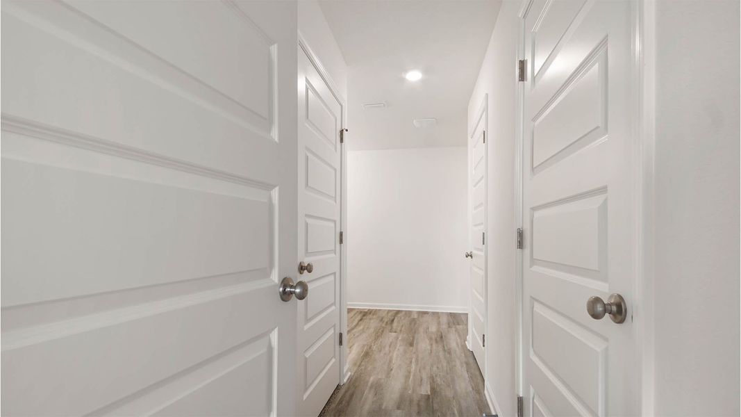 Spacious, unfurnished interior of a new home in Ashton Park Phase III, Freeport (Image 13).