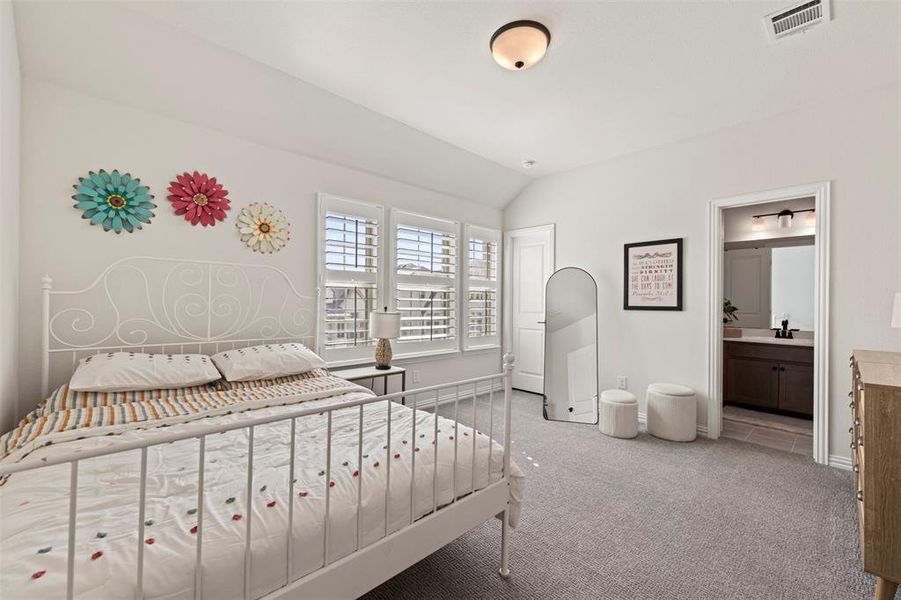 Furnished interior view inside a new home in , Venus (Image 14).
