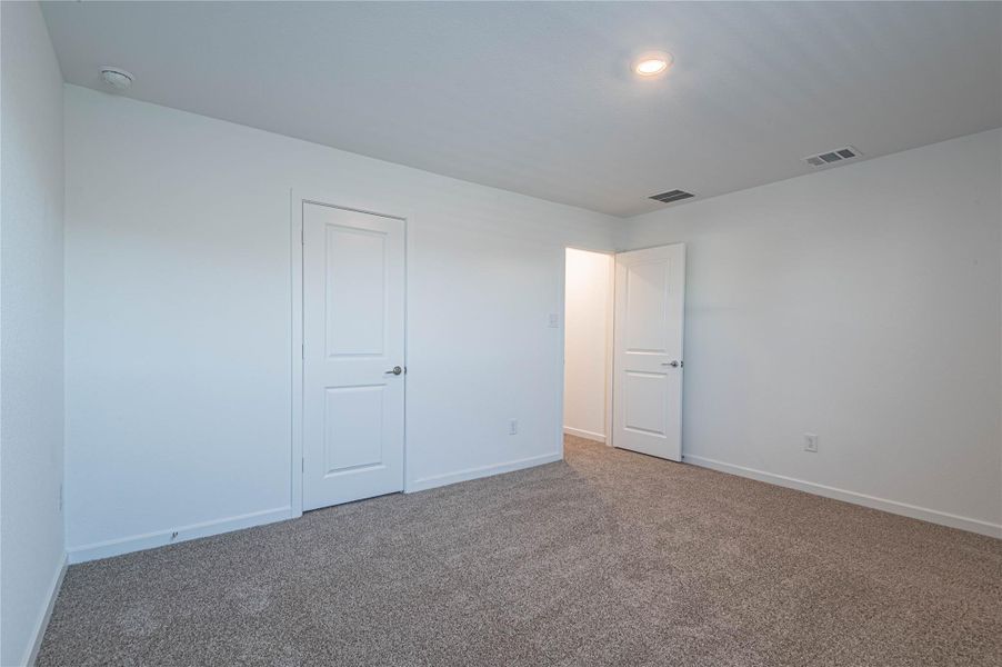 Spacious, unfurnished interior of a new home in Mason Woods 50s, Cypress (Image 12).