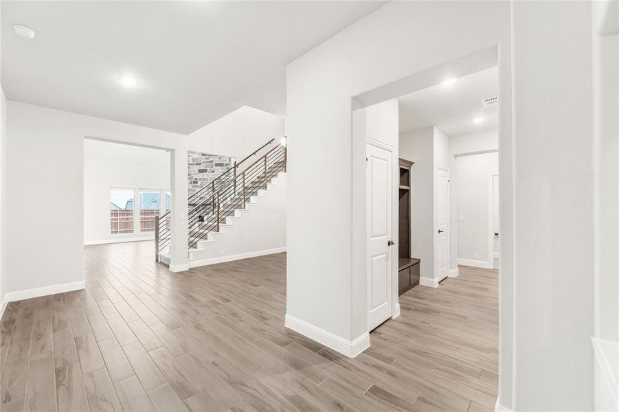 Spacious, unfurnished interior of a new home in Villages of Walnut Grove, Midlothian (Image 19).