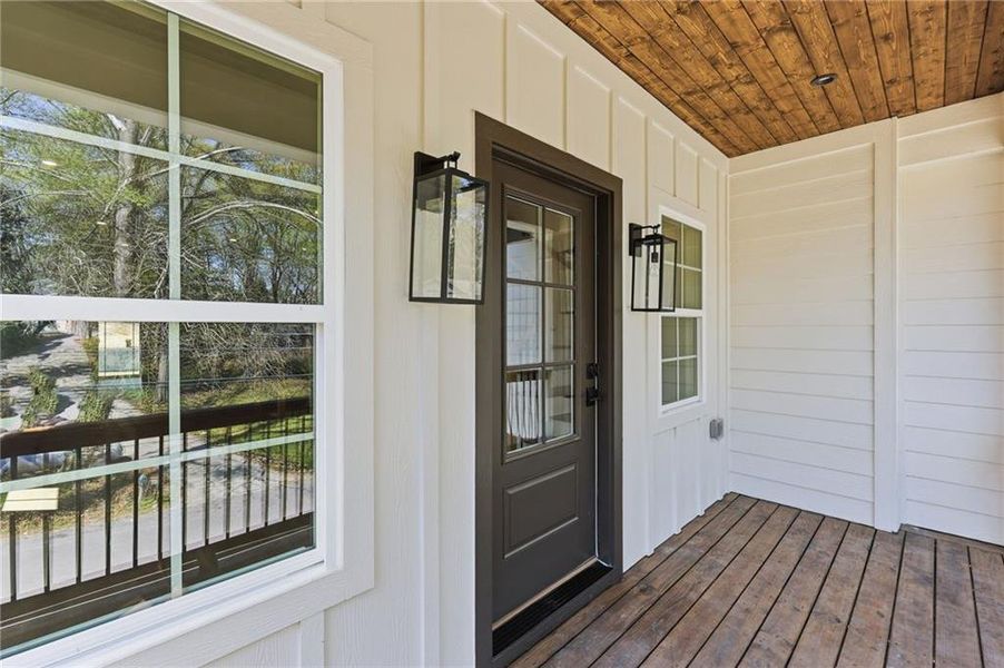 Exterior details and patio area of a home in , Gainesville (Image 21).