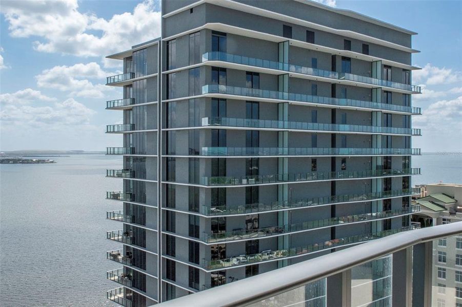 Condo located in Tampa, FL showcasing its design and architecture (Image 47). Condo located in Tampa, FL showcasing its design and architecture (Image 47).
