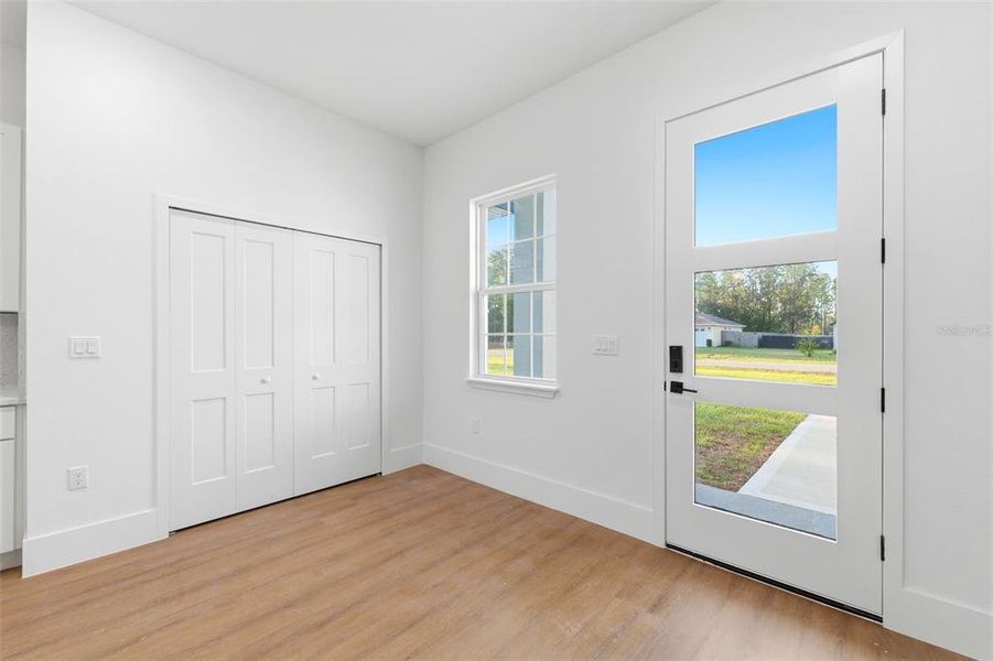 Spacious, unfurnished interior of a new home in , Dunnellon (Image 31). Spacious, unfurnished interior of a new home in , Dunnellon (Image 31).