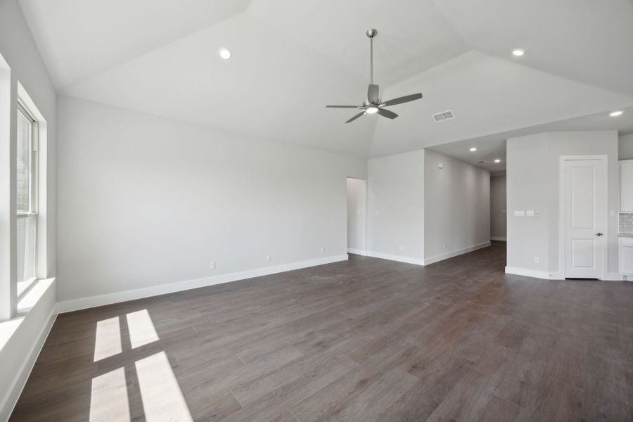 Representative unfurnished interior of a home built from the Yosemite by Centre Living Homes in Painted Tree Lakeside, McKinney (Image 38). Representative unfurnished interior of a home built from the Yosemite by Centre Living Homes in Painted Tree Lakeside, McKinney (Image 38).