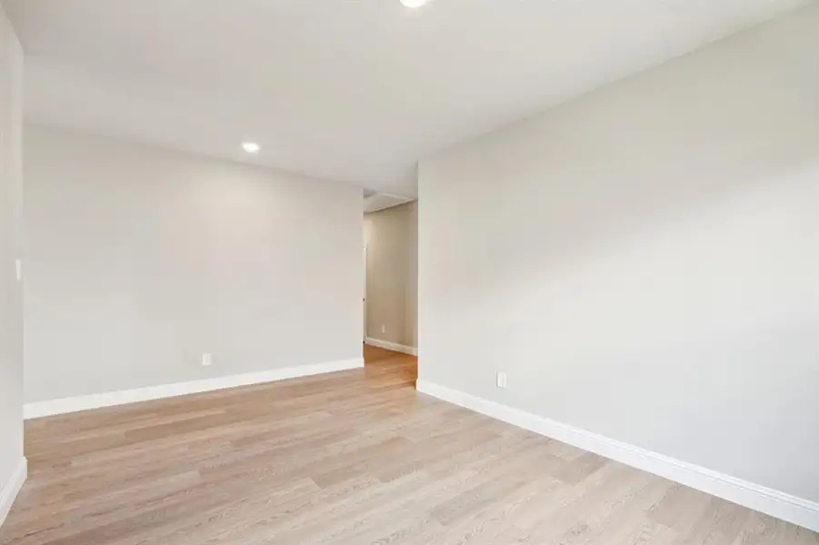 Photo is not of the actual home, but is an inspirational photo of builder’s model home and may depict options, furnishings, and/or decorator features that are not included. Photo is not of the actual home, but is an inspirational photo of builder’s model home and may depict options, furnishings, and/or decorator features that are not included.