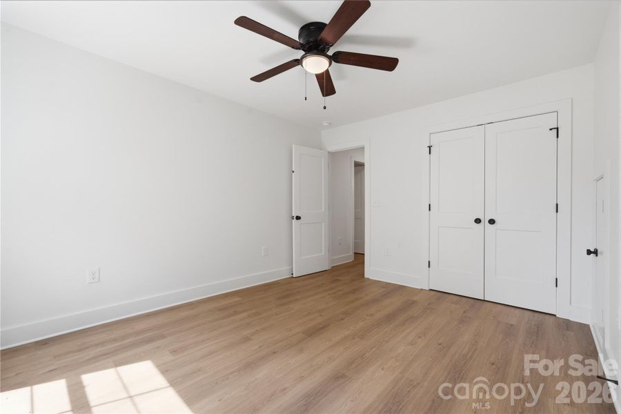 Spacious, unfurnished interior of a new home in , York (Image 27).