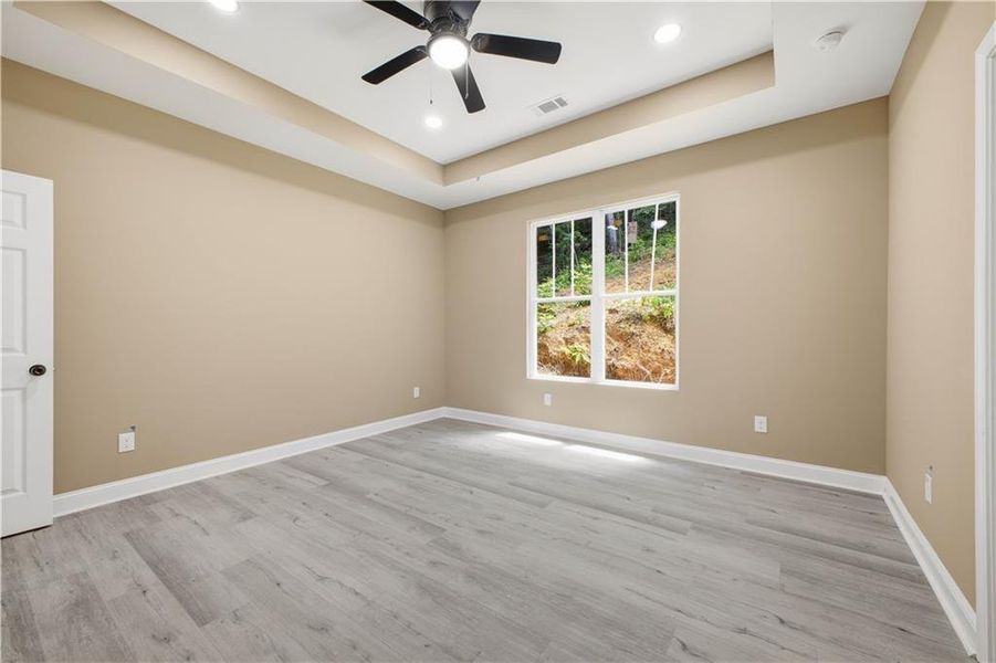 Spacious, unfurnished interior of a new home in , Calhoun (Image 28).