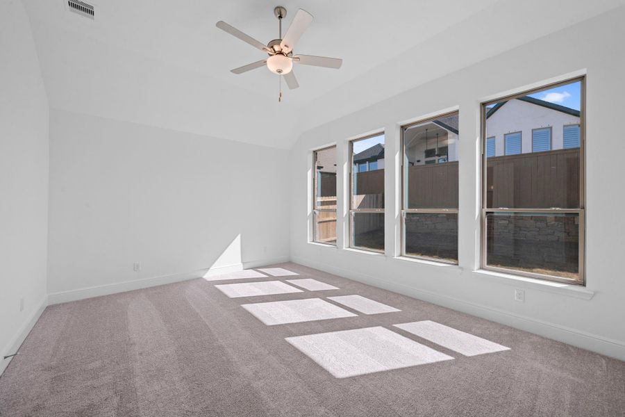 Spacious, unfurnished interior of a new home in Chambers Creek, Willis (Image 27).