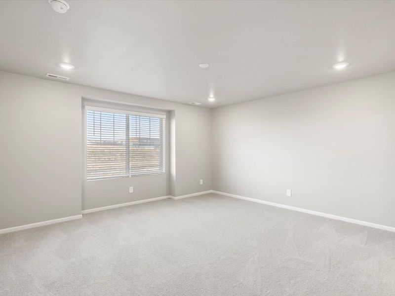 Spacious, unfurnished interior of a new home in Buffalo Highlands: The Flora Collection, Commerce City (Image 8).