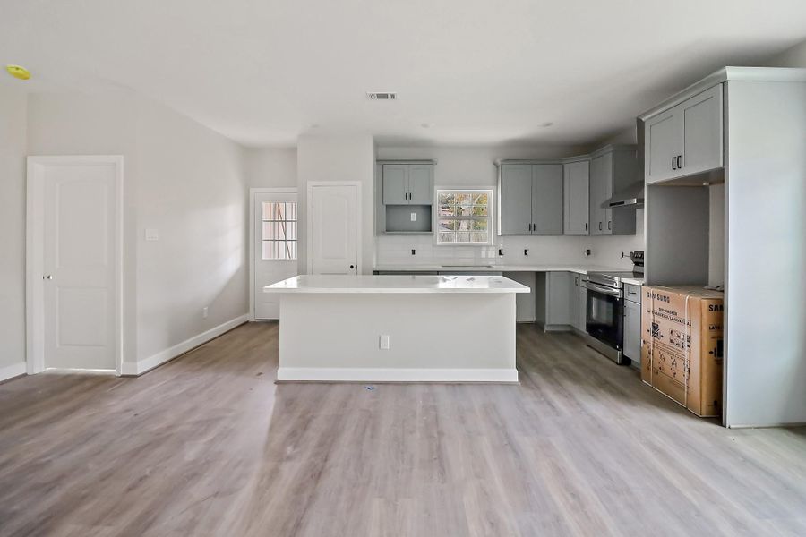 Image 30 of a home in .