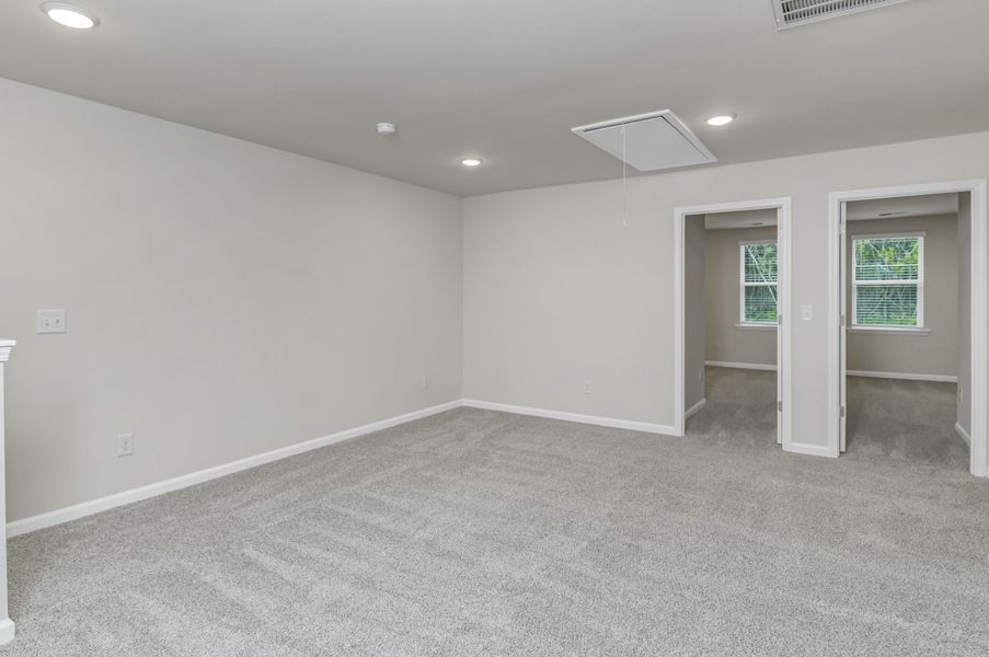 Representative unfurnished interior of a home built from the Harper by Veranda Homes in The Abbey at Trolley Run Station, Aiken (Image 24).
