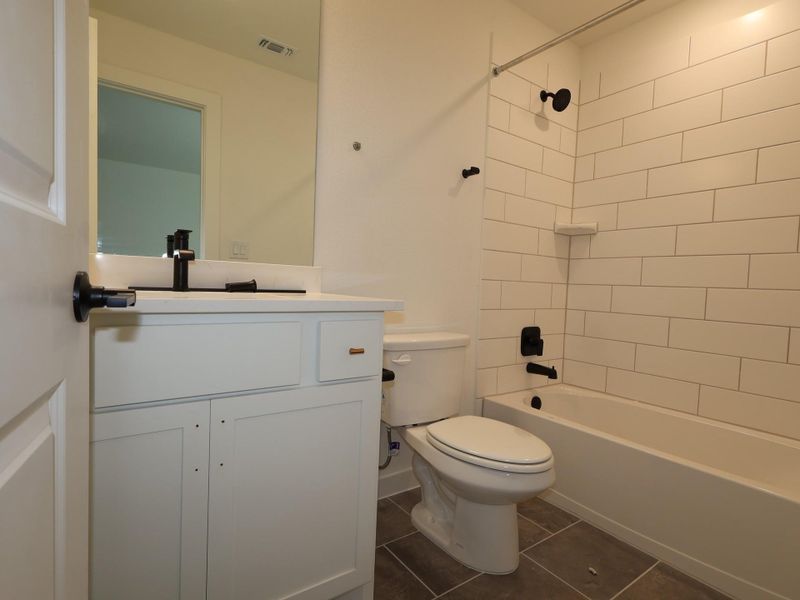 Furnished interior view inside a new home in Edgewood, Leander (Image 5). Furnished interior view inside a new home in Edgewood, Leander (Image 5).