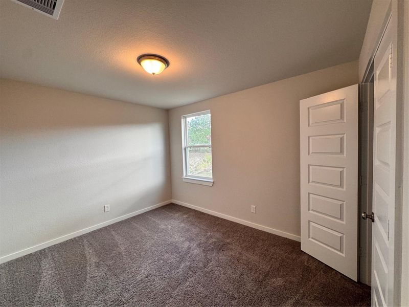 Spacious, unfurnished interior of a new home in , Cleveland (Image 12).