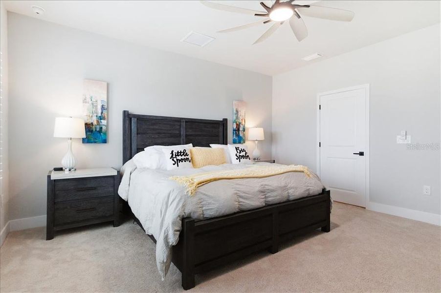 Furnished interior view inside a new home in , Sarasota (Image 36).