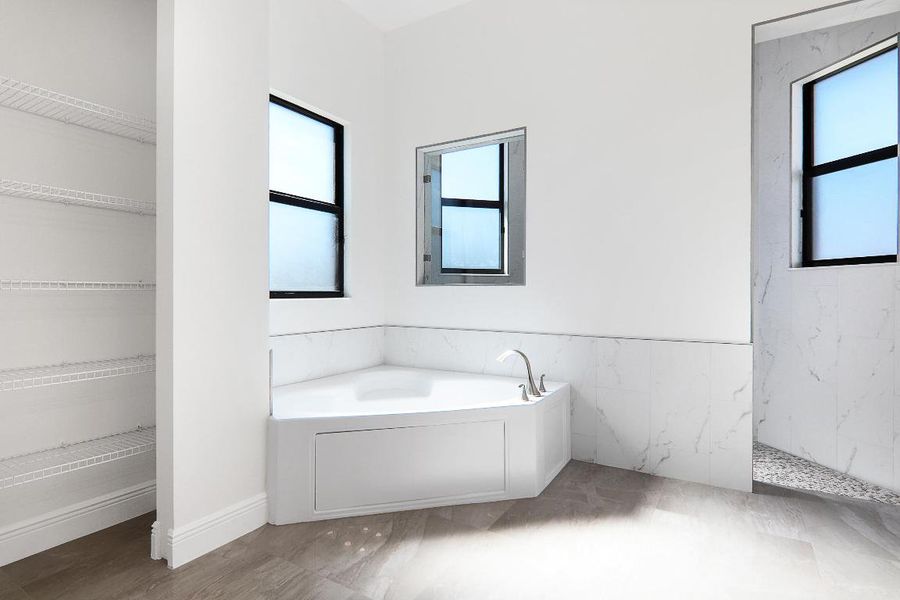 30 - Master Bathroom