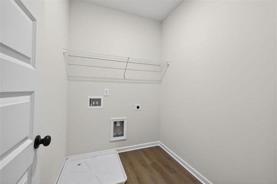 Spacious, unfurnished interior of a new home in Fuller Station, Loganville (Image 13).