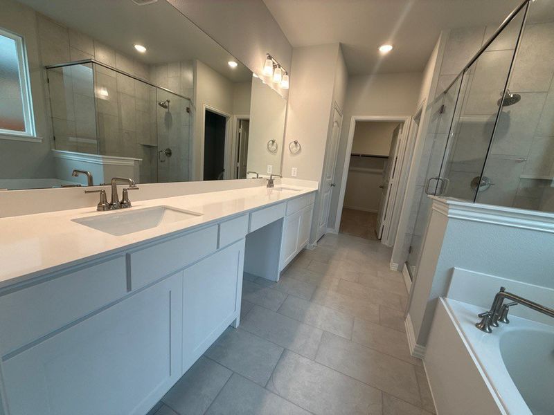 Furnished interior view inside a new home in Morningstar, Aledo (Image 7).