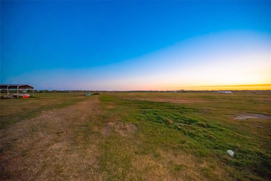Natural landscape and outdoor views near in Brazoria (Image 46). Natural landscape and outdoor views near in Brazoria (Image 46).