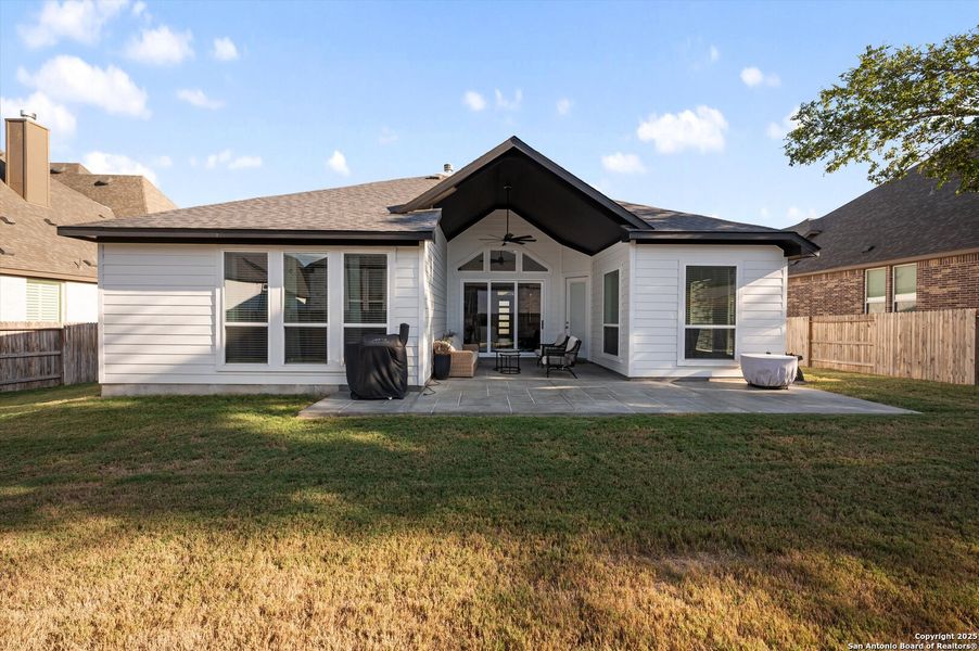 Exterior details and patio area of a home in Mesa Western, Cibolo (Image 4).