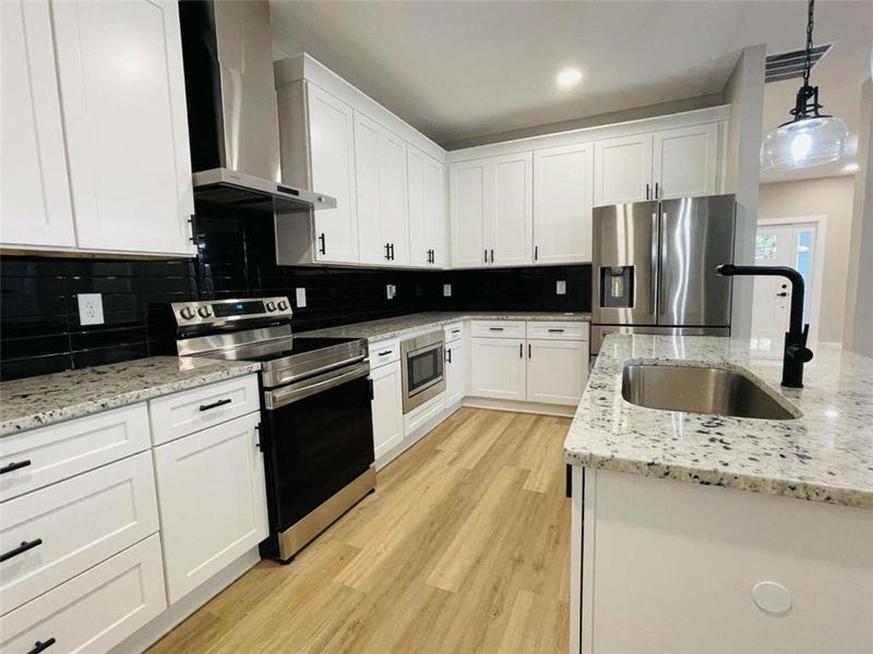 Furnished interior view inside a new home in , Hapeville (Image 5).