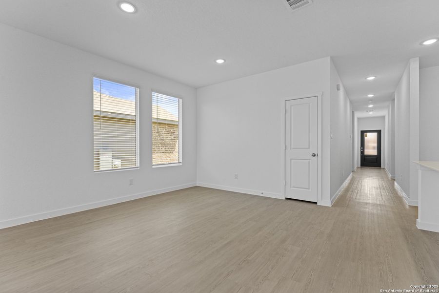 Spacious, unfurnished interior of a new home in Waterwheel: Coastline Collection, San Antonio (Image 12).