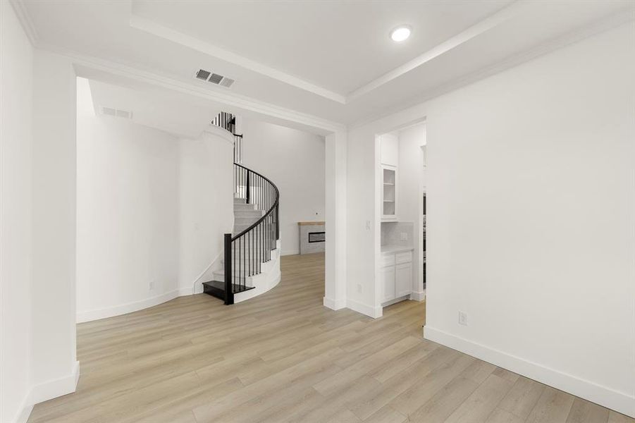 07. 2624 Shadybrook - Dining (2) 07. 2624 Shadybrook - Dining (2)