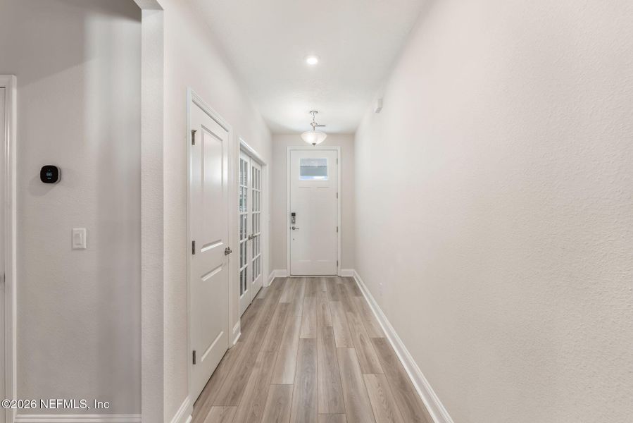 Spacious, unfurnished interior of a new home in Olde Mandarin Estates, Jacksonville (Image 22).