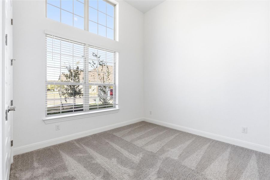 Spacious, unfurnished interior of a new home in Retreat at San Gabriel, Georgetown (Image 24).