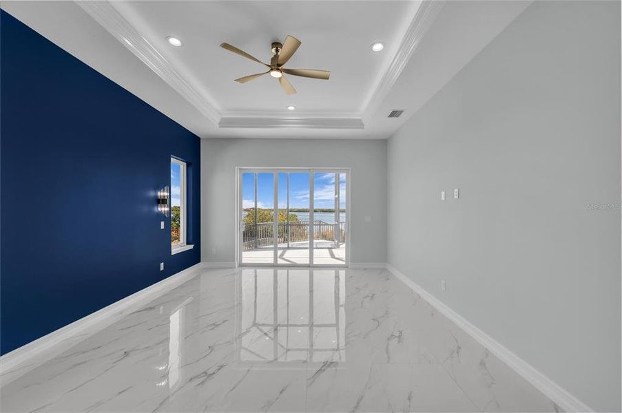 Spacious, unfurnished interior of a new home in , Punta Gorda (Image 49).