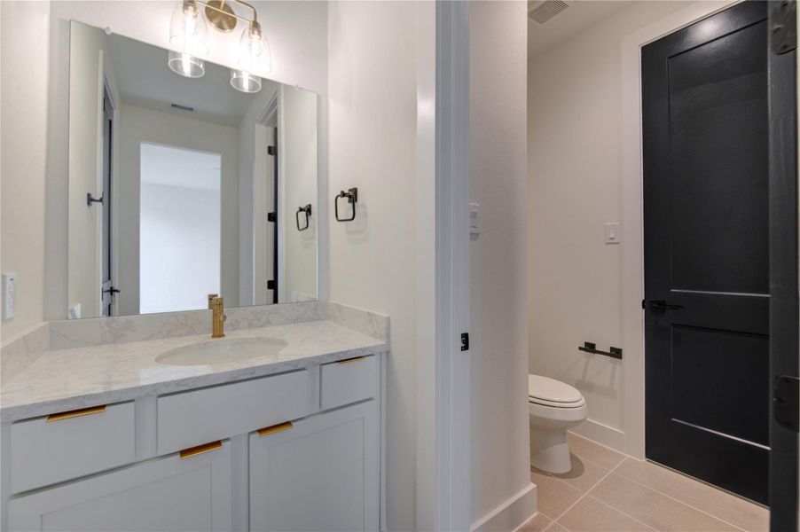 Furnished interior view inside a new home in Westview Terrace, Houston (Image 29). Furnished interior view inside a new home in Westview Terrace, Houston (Image 29).