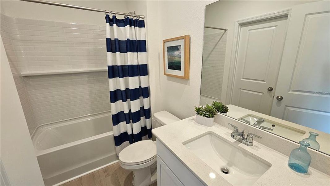 Furnished interior view inside a new home in , Venice (Image 9).
