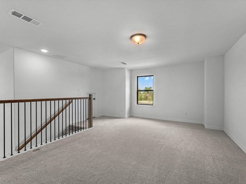 Spacious, unfurnished interior of a new home in Austin Point, Richmond (Image 12).