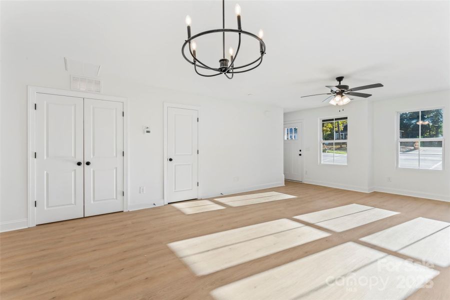 Image 18 of a home in .