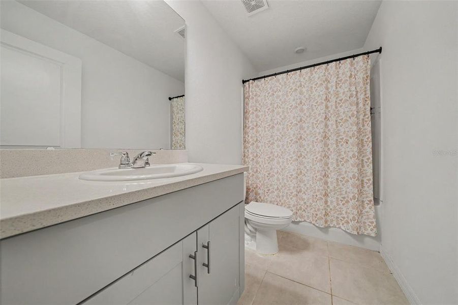 Furnished interior view inside a new home in , St. Cloud (Image 6).