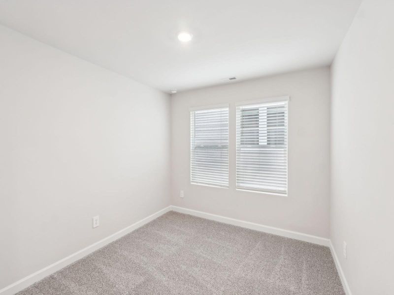 Spacious, unfurnished interior of a new home in Crossrail Station, Mooresville (Image 19).