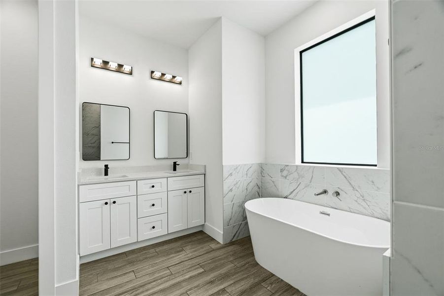 Furnished interior view inside a new home in , Port Charlotte (Image 11).