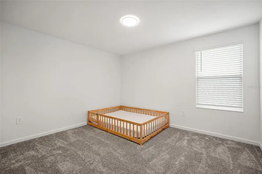 Spacious, unfurnished interior of a new home in Knightsbridge, Kissimmee (Image 23). Spacious, unfurnished interior of a new home in Knightsbridge, Kissimmee (Image 23).