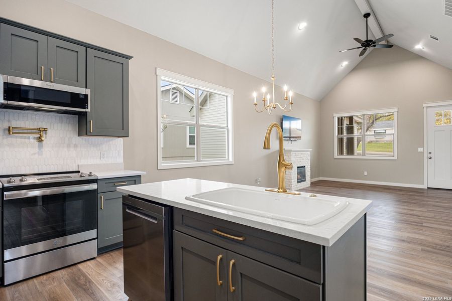 Furnished interior view inside a new home in , Canyon Lake (Image 19).