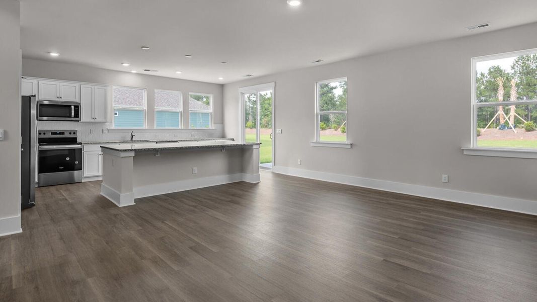 Spacious, unfurnished interior of a new home in The Haven at Indigo Preserve, Leland (Image 15).