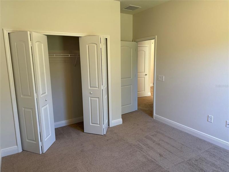 Spacious, unfurnished interior of a new home in , North Port (Image 9).