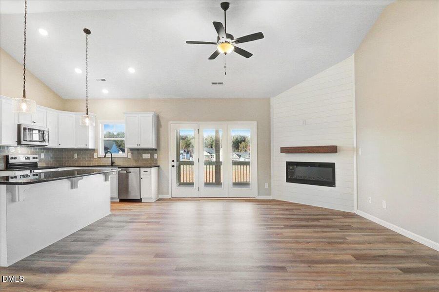 06-9380 Bear Run Ln-6